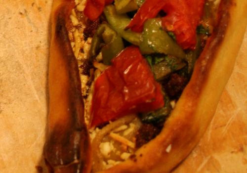 Turkish suçuk pide