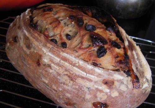 fruit &amp; blue mountain tea sourdough