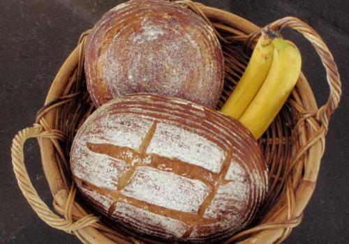 (35) Banana Sourdough (banana puree as hydration for final dough), Nov 2009